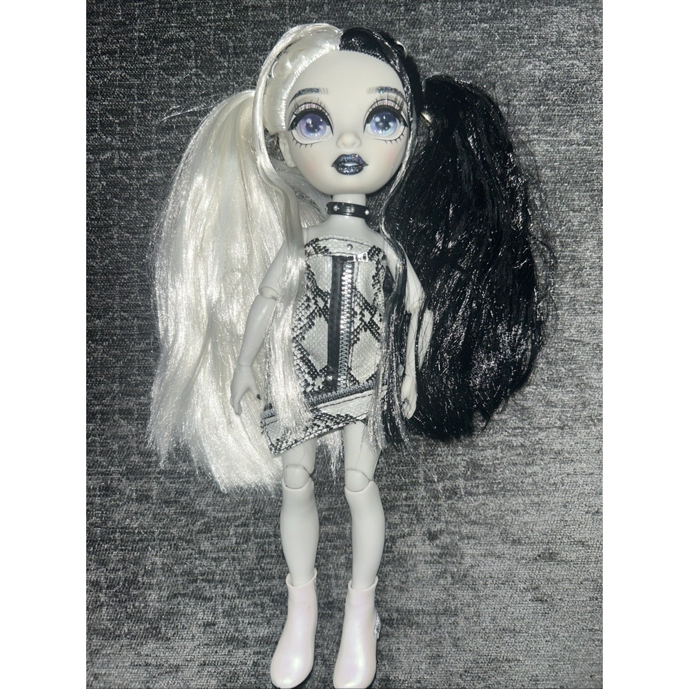 Rainbow High SHADOW High Series 1 HEATHER GRAYSON Fashion Toy Doll Black & White